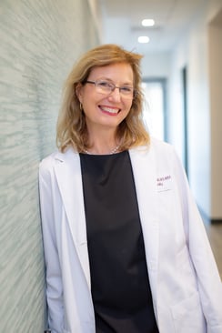 Dr. Elizabeth Puscheck Headshot